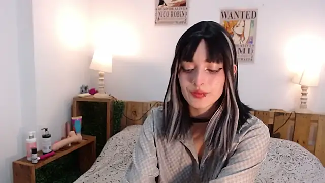 EvaHalsey online show from 12.07.24