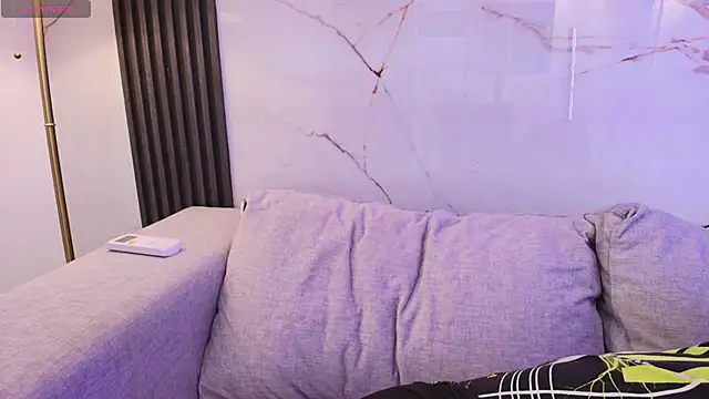 EvaHalsey online show from 09.12.25