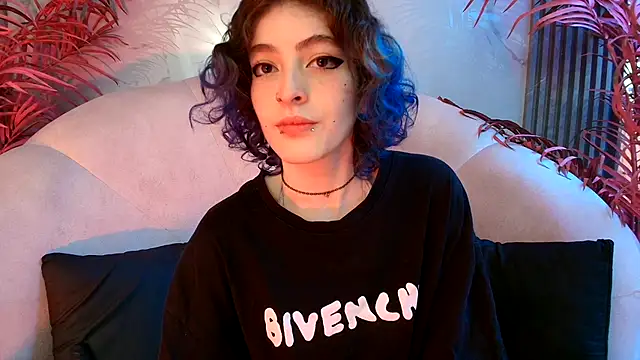 EvaHalsey online show from 10.20.25