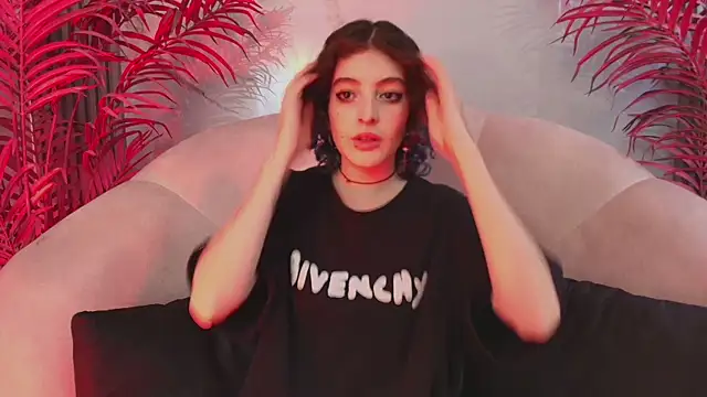 EvaHalsey online show from 11.21.25