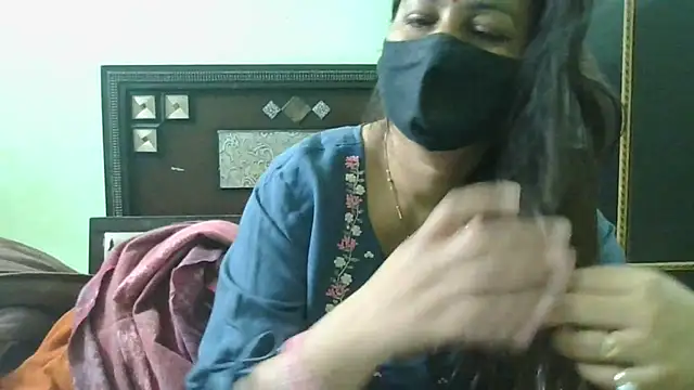 couplesuni online show from 03.03.25