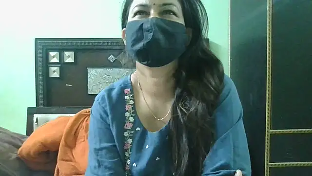 couplesuni online show from 03.03.25