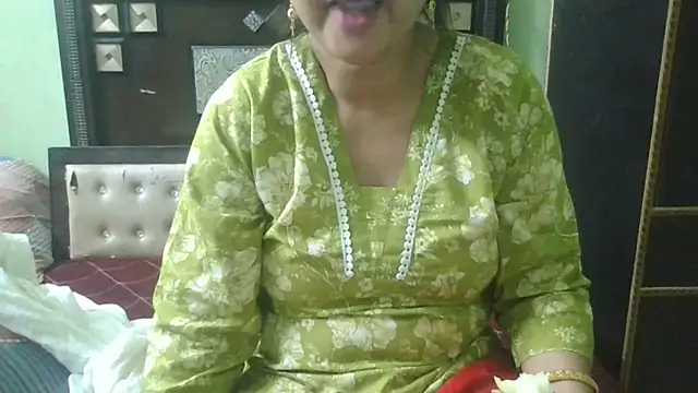 couplesuni online show from 10.24.25