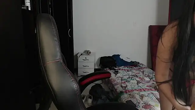 Snapshot of kayla_k18 chatting on 02.20.25 kayla k18 online show from 02.20.25