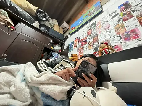 dafne19  online show from 04.26.26
