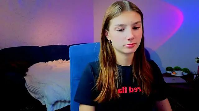 Snapshot of AnaHoney chatting on 01.18.26 AnaHoney online show from 01.18.26