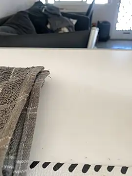 Julian 23312 online show from 03.04.26