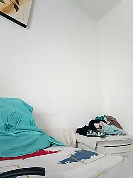 Snapshot of katysquirtdirty chatting on 11.28.25 katysquirtdirty online show from 11.28.25