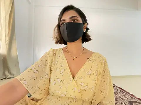 Snapshot of MaYaa__11 chatting on 01.20.25 MaYaa 11 online show from 01.20.25