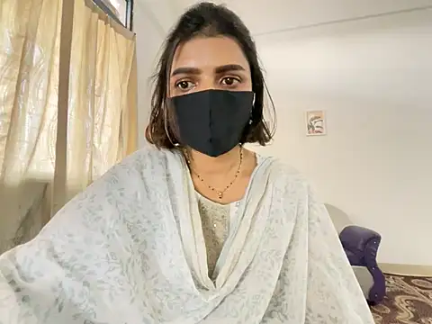 Snapshot of MaYaa__11 chatting on 01.31.25 MaYaa 11 online show from 01.31.25