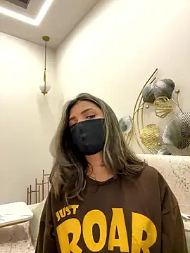 Snapshot of MaYaa__11 chatting on 01.12.26 MaYaa 11 online show from 01.12.26