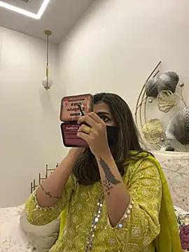 Snapshot of MaYaa__11 chatting on 01.18.26 MaYaa 11 online show from 01.18.26