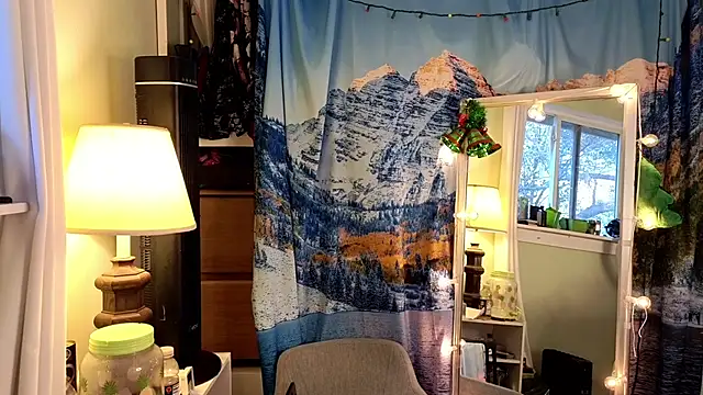 Snapshot of cunty_tranny_lydia chatting on 12.31.24 cunty tranny lydia online show from 12.31.24