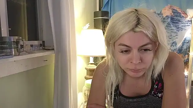 Snapshot of cunty_tranny_lydia chatting on 02.23.25 cunty tranny lydia online show from 02.23.25