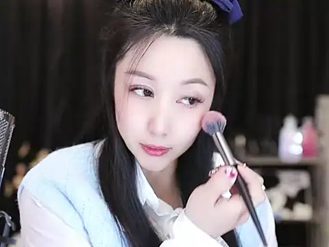 Nuyoah-77 online show from 02.15.25