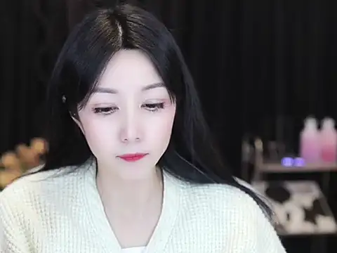 Nuyoah-77 online show from 01.18.26