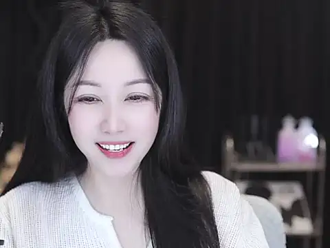 Nuyoah-77 online show from 02.22.26