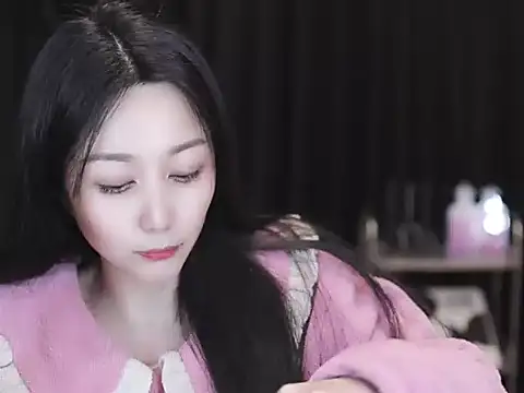 Nuyoah-77 online show from 02.28.26