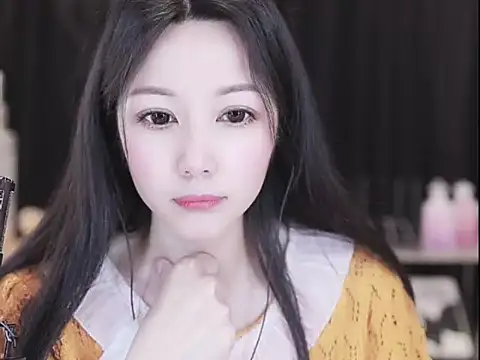 Nuyoah-77 online show from 04.25.26