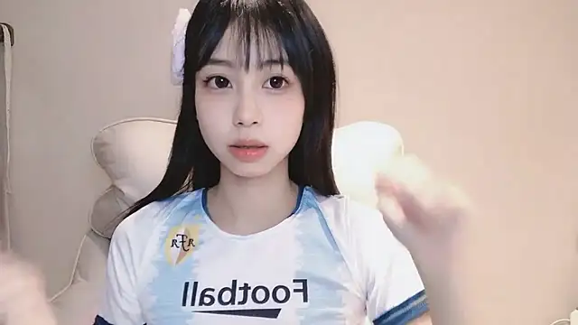 Snapshot of -Hottie chatting on 12.13.24 -Hottie online show from 12.13.24