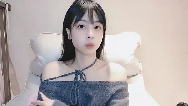 Snapshot of -Hottie chatting on 01.08.25 -Hottie online show from 01.08.25