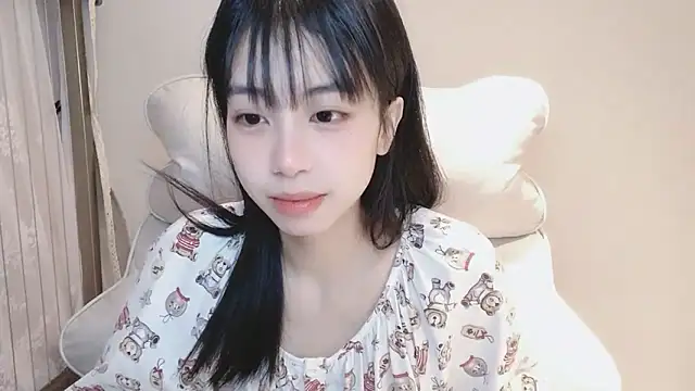 Snapshot of -Hottie chatting on 01.17.25 -Hottie online show from 01.17.25