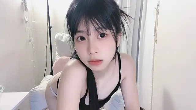 Snapshot of -Hottie chatting on 03.01.25 -Hottie online show from 03.01.25