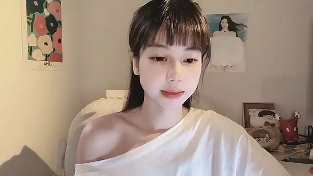 Snapshot of -Hottie chatting on 09.10.25 -Hottie online show from 09.10.25