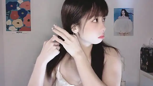 Snapshot of -Hottie chatting on 09.24.25 -Hottie online show from 09.24.25