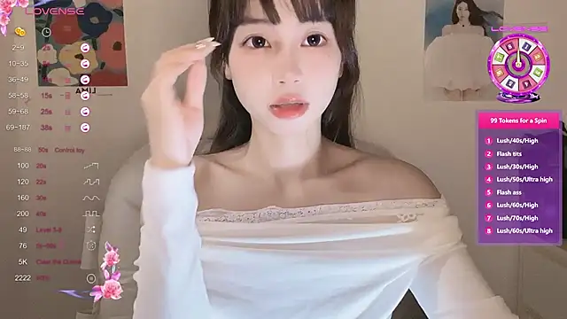 Snapshot of -Hottie chatting on 10.23.25 -Hottie online show from 10.23.25