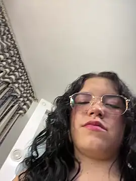 angela cortes  online show from 03.06.25