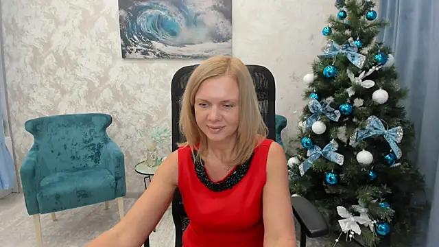 Snapshot of AgathaKlouin chatting on 12.14.24 AgathaKlouin online show from 12.14.24