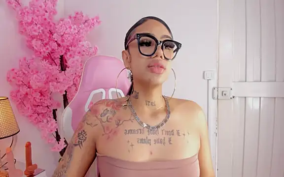 Snapshot of Mia_Jansen chatting on 01.10.25 Mia Jansen online show from 01.10.25