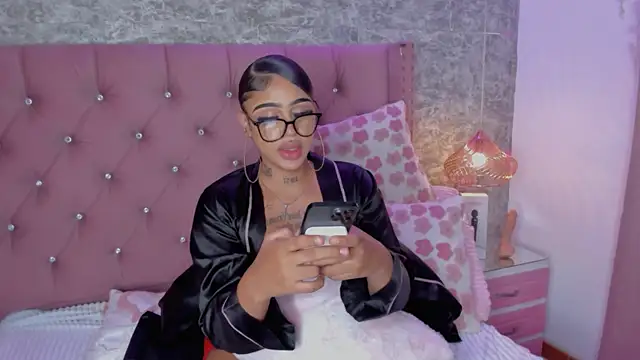 Snapshot of Mia_Jansen chatting on 01.05.26 Mia Jansen online show from 01.05.26