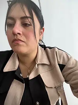 Lesly 10- online show from 04.28.26