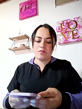 Lesly 10- online show from 06.12.26