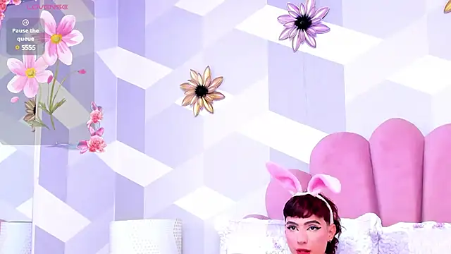 KylieMonnett online show from 03.15.25