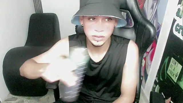 zacariasss  online show from 12.29.24