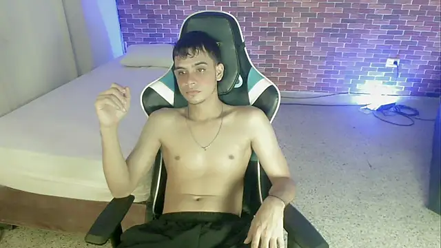 zacariasss  online show from 09.23.25