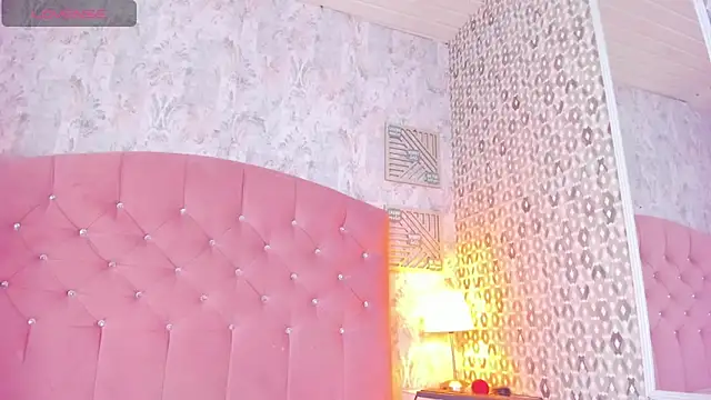 Snapshot of Elii_ross chatting on 03.05.25 Elii ross online show from 03.05.25