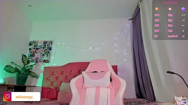 Snapshot of adriannyp_1 chatting on 03.09.25 adriannyp 1 online show from 03.09.25