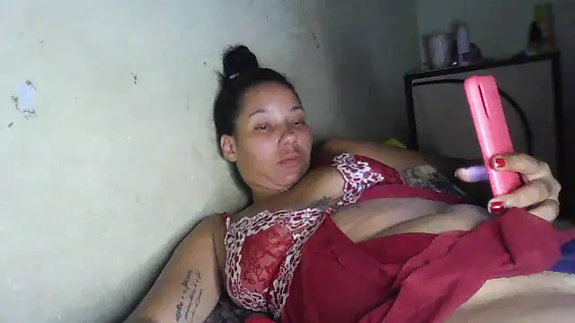 Snapshot of thasmyni chatting on 03.18.25 thasmyni online show from 03.18.25
