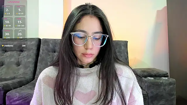 Snapshot of emmadiaz1 chatting on 02.08.26 emmadiaz1 online show from 02.08.26