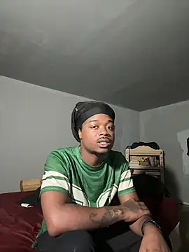 Snapshot of SluttyLyfe4L chatting on 12.18.25 SluttyLyfe4L online show from 12.18.25