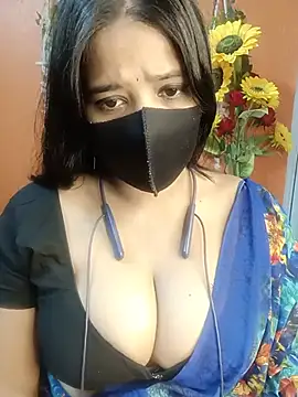 Snapshot of Sony-Model chatting on 06.08.26 Sony-Model online show from 06.08.26