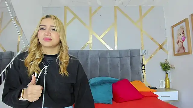 Snapshot of Caroliine_Torres chatting on 01.17.26 Caroliine Torres online show from 01.17.26