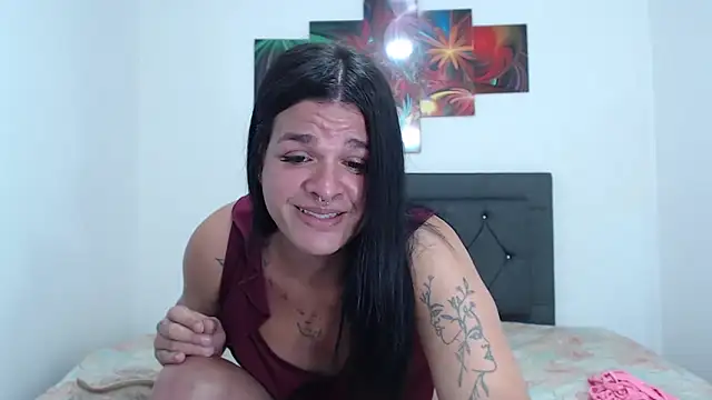 Snapshot of eloisaath chatting on 02.17.25 eloisaath online show from 02.17.25