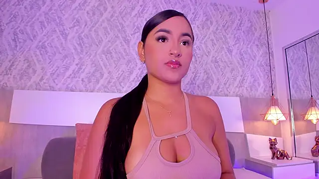 Snapshot of AishaPeyton chatting on 10.06.25 AishaPeyton online show from 10.06.25