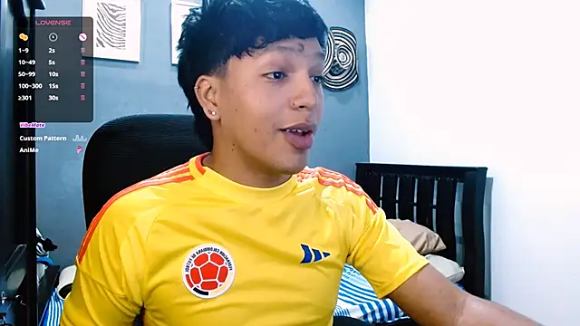 Snapshot of Xander_bonnet1 chatting on 01.27.25 Xander bonnet1 online show from 01.27.25