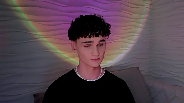 adam 21cm   online show from 03.07.25